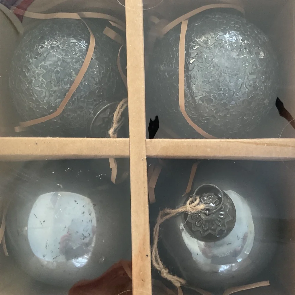 New Pottery Barn German Glitter Mercury Ornaments Set of 4 Gray Unopened